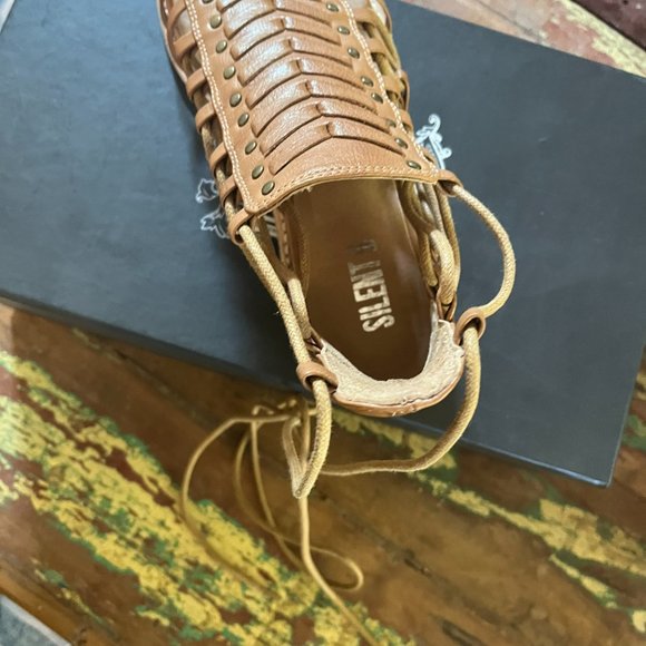 Nelsien 'Silence D' Sandals in Tan Leather in size 38 Europe /8 US - Picture 4 of 6